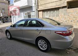 تۆیۆتا کامری